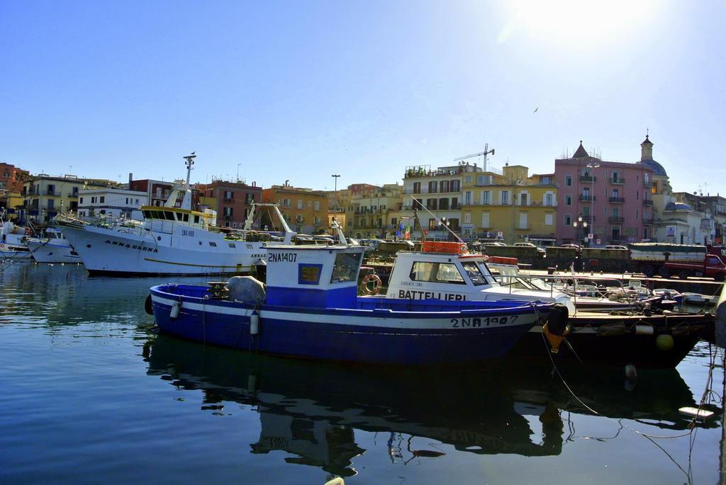 Hotel Casafort Pozzuoli Exteriör bild