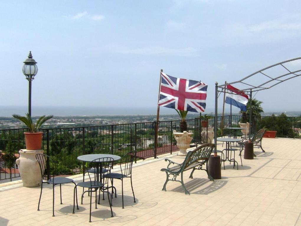 Hotel Casafort Pozzuoli Exteriör bild